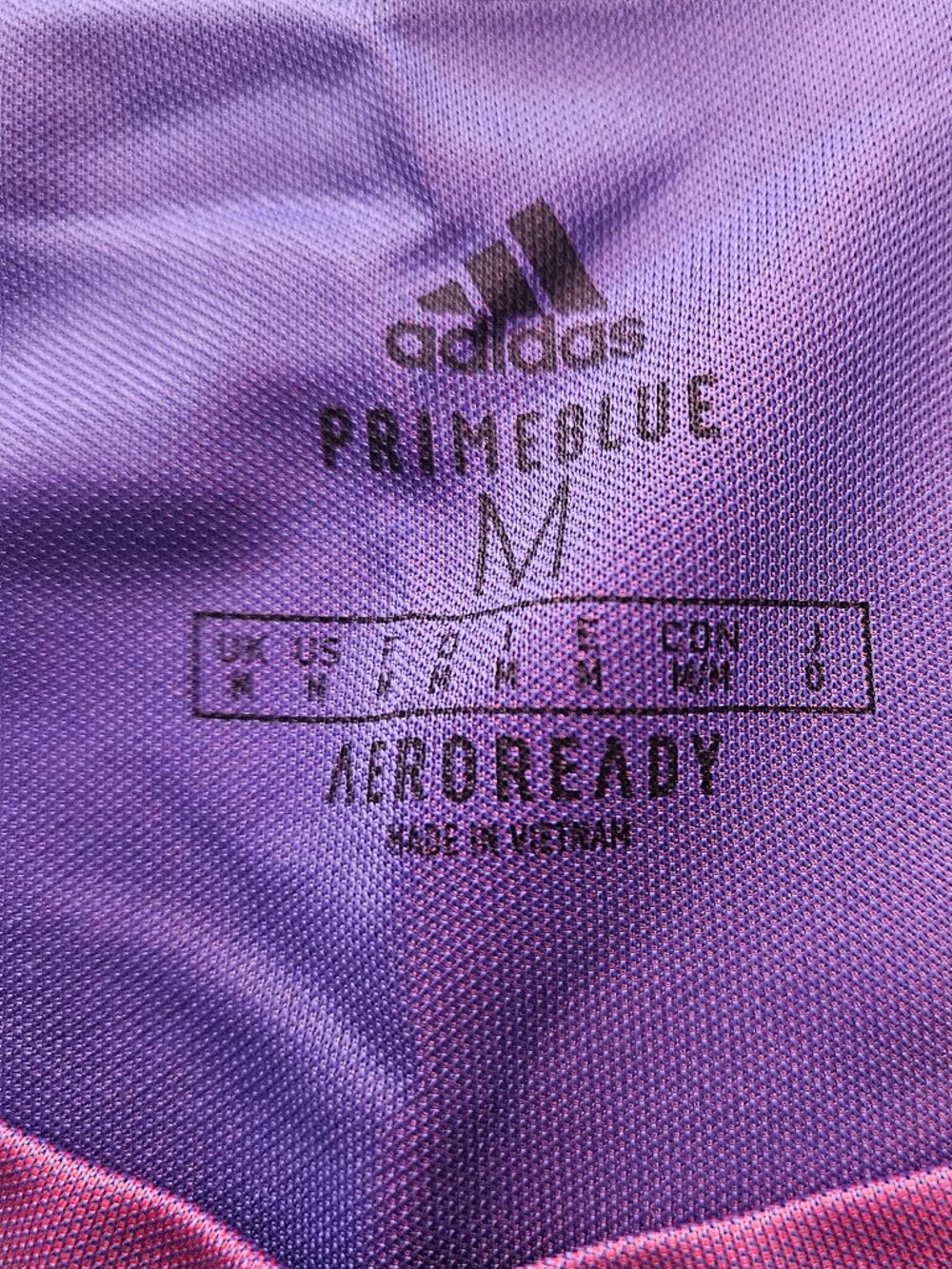 NWOT Men's Adidas Primeblue Aeroready short sleeve active top - Purple sz Medium - Picture 3 of 3